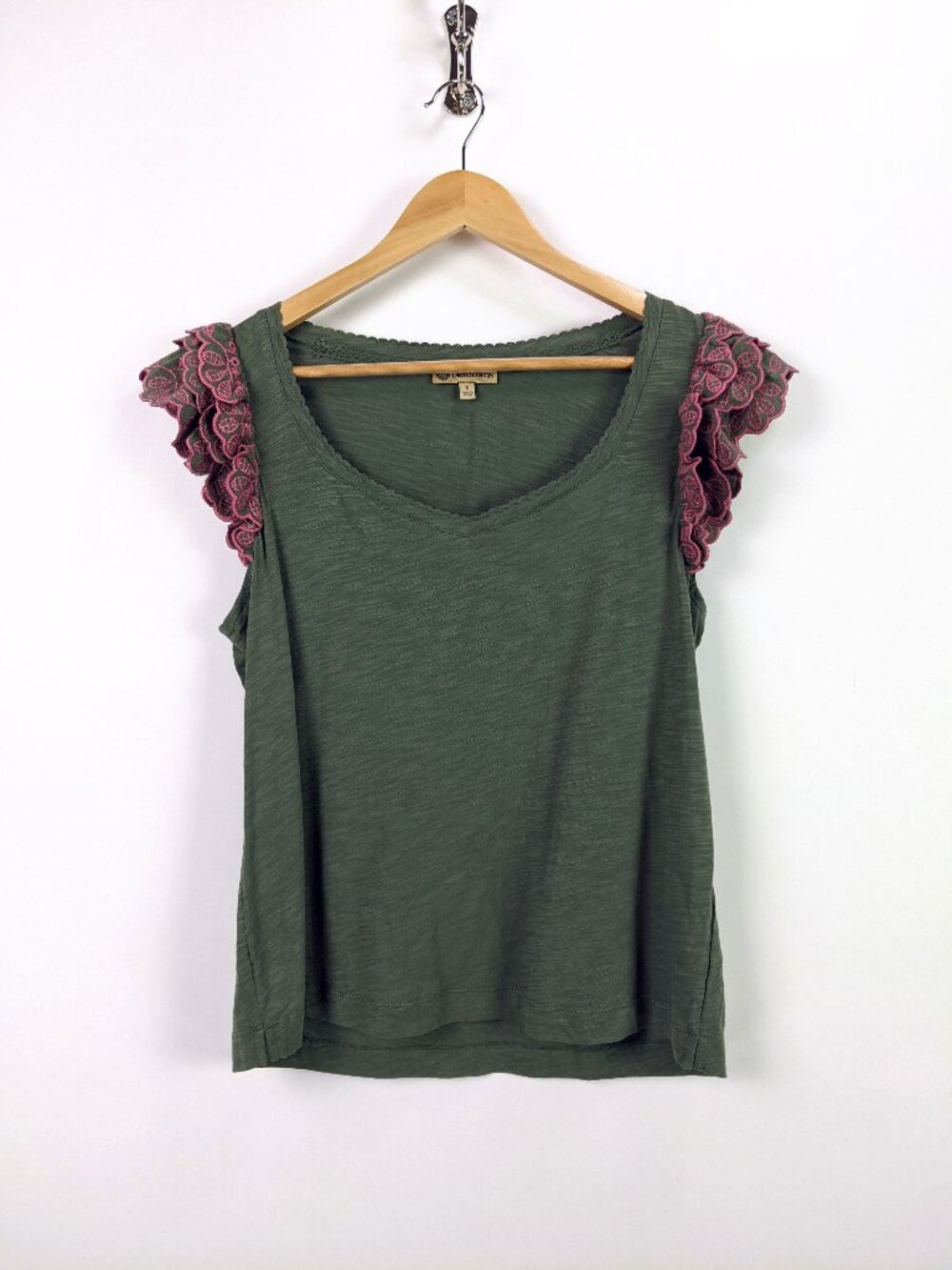 Democracy Womens Green Embroidered Ruffle Cap Sleeve Scoop V-Neck Top Size S